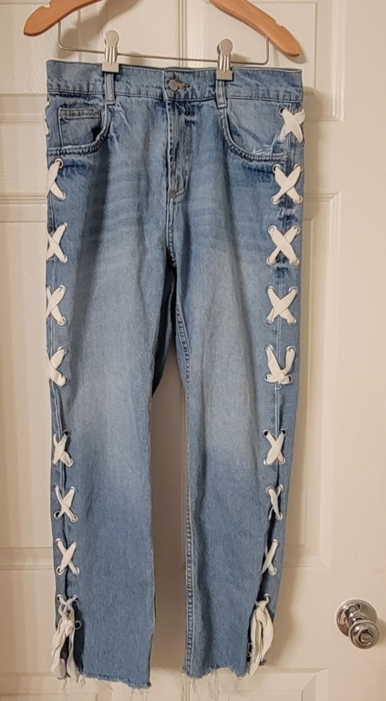 ZARA jeans straight leg jeanas with white ribbon on the side